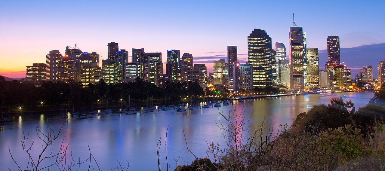 Brisbane skyline and river at dusk